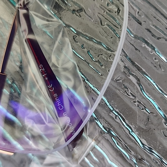 EyeKeeper Fashion Readers Half Rim Readers Gold +1.25 NWT X002MX4FAF - Picture 2 of 4